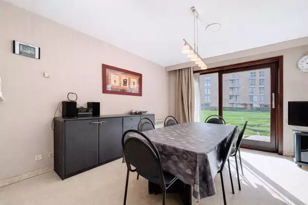 Eénslaapkamerappartement met zongericht terras nabij de zeedijk te Nieuwpoort