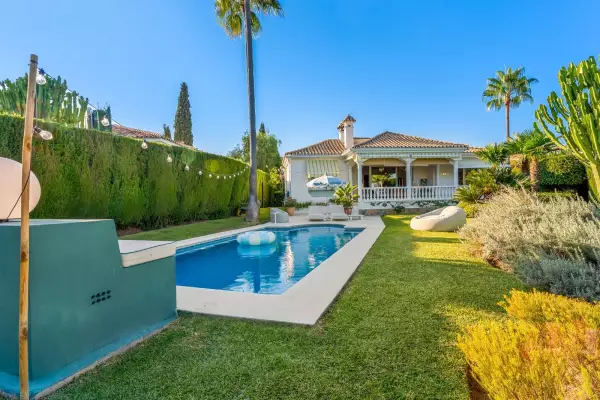 Exclusieve Villa met Zee- en Bergzicht in Benahavís (Malaga)